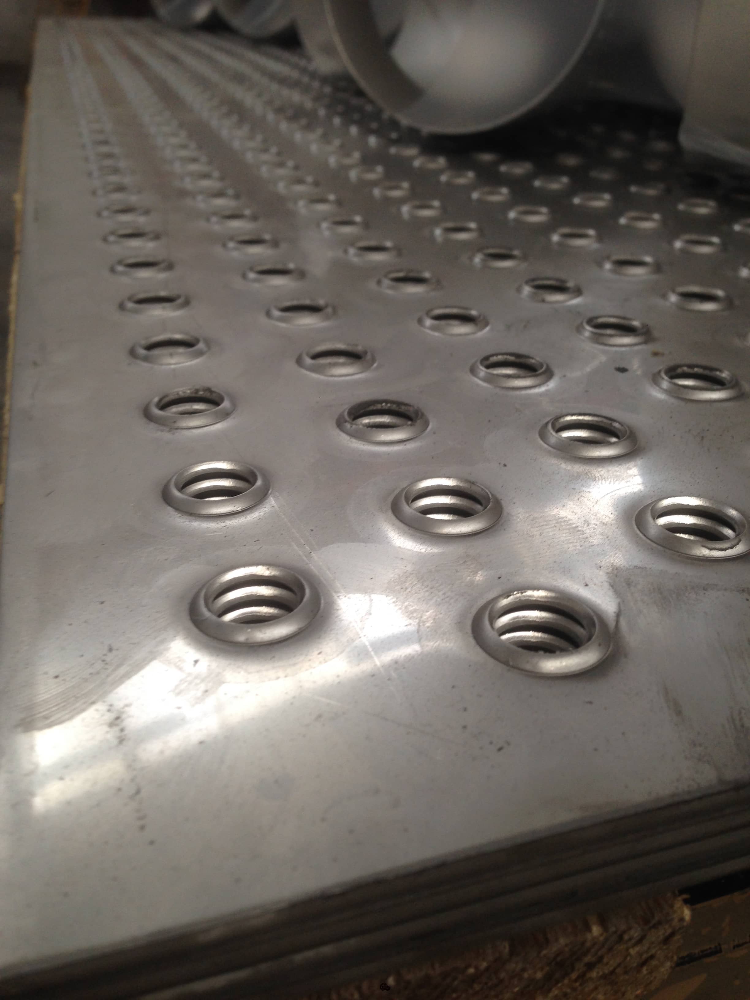 Fabricación de chapa repujada en inoxidable 304 3mm